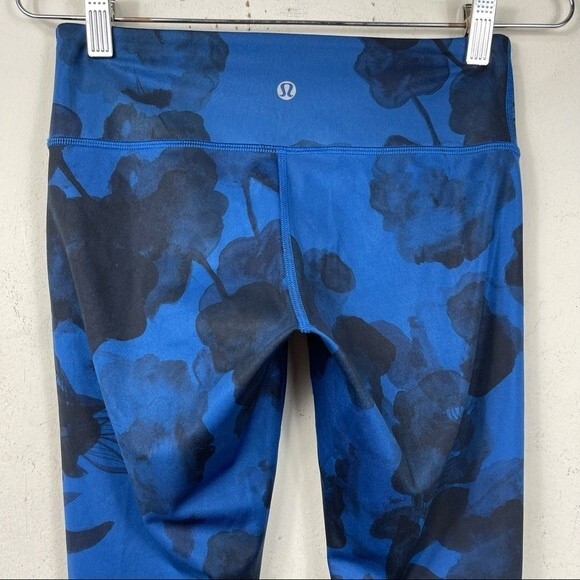 Lululemon Wunder Under Crop FullOn Luxtreme
Jumbo Inky Floral Black Inkwell 4 - Picture 10 of 16